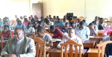 ASSEMBLEE DE TOUS LES SEMINARISTES MEMBRES DE LA COORDINATION DES MOUVEMENTS D'ACTION CATHOLIQUE AU GRAND SEMINAIRE DE BUJUMBURA